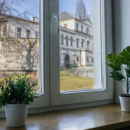 Apartament Na Granicy / Apartment On The Border Чешин Екстериор снимка